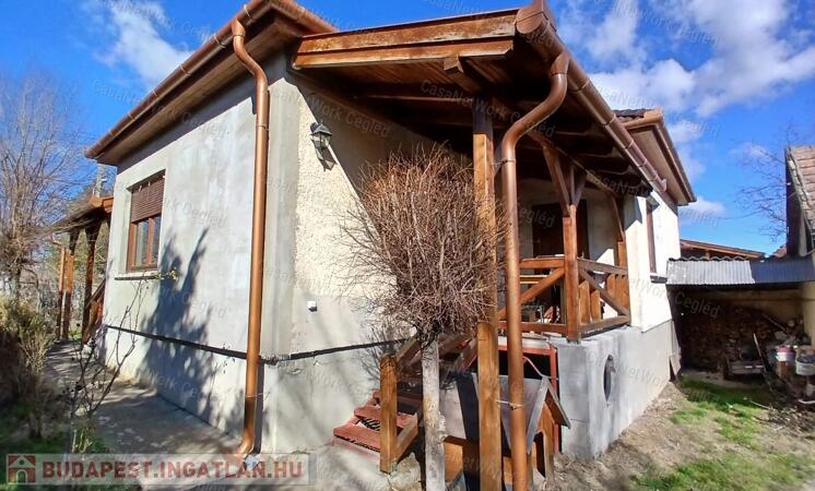 Eladó FARMOS ( Pest megye ) 90 m2 Családi Ház                                 