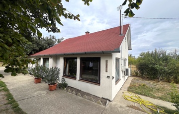 Eladó üdülő/nyaraló