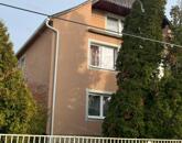 Prémium adottságú, panorámás családi ház Veszprémfajszon – frissen felújítva, beépíthető tetőtérrel