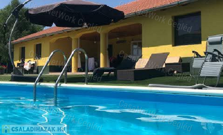 Eladó Tökéletes Tanya Nagykőrősön.                                 