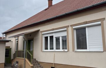 Eladó családi ház