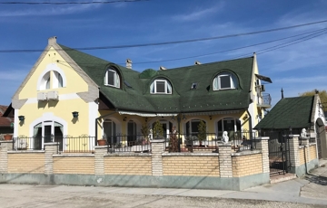 Eladó családi ház