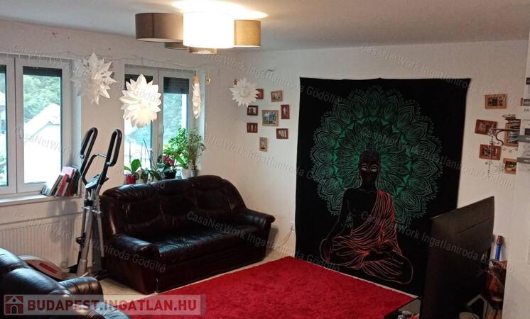 Veresegyház szívében nagyszerű társasházi lakás eladó                                 