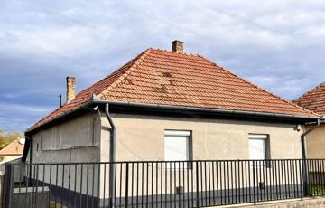 Eladó családi ház