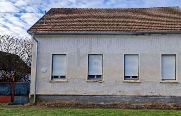 Eladó családi ház