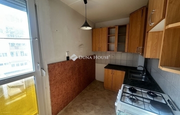 Eladó lakás