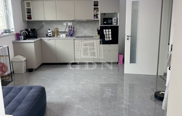 Kiadó családi ház