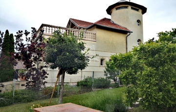 Eladó családi ház