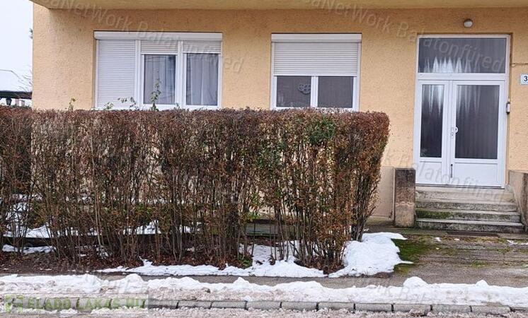 Központi lokáció! Eladó LAKÁS+GARÁZS BALATONFÜREDEN                                 