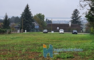 Eladó telek/földterület