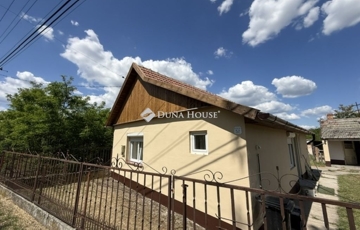 Eladó családi ház