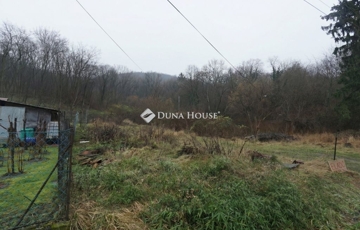 Eladó telek/földterület