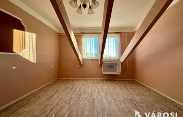 Eladó lakás