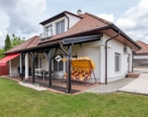 Eladó családi ház Nagykozár 225 000 000 Ft