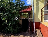 Eladó családi ház Pécs 32 300 000 Ft