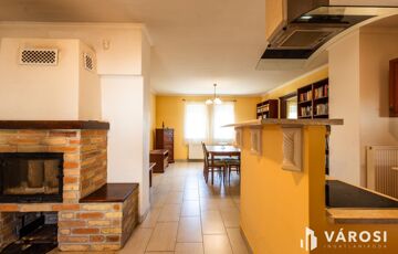 Eladó családi ház