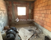 Eladó családi ház Budapest III. ker 128 800 000 Ft