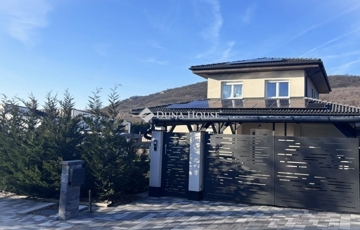 Eladó családi ház