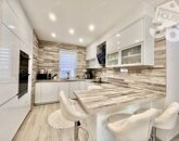 Eladó családi ház Kecskemét 145 000 000 Ft