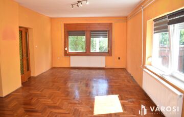 Eladó családi ház