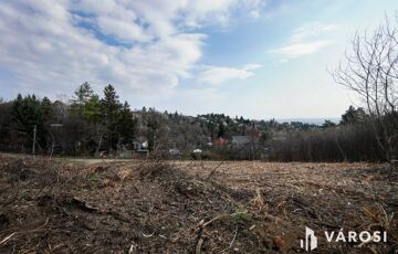 Eladó telek/földterület