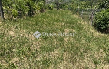 Eladó telek/földterület