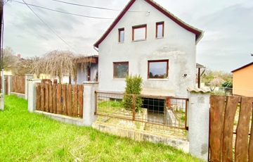 Eladó családi ház