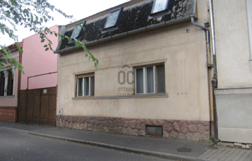 Eladó családi ház