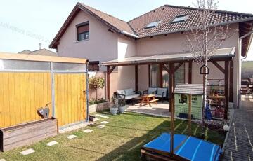 Eladó családi ház