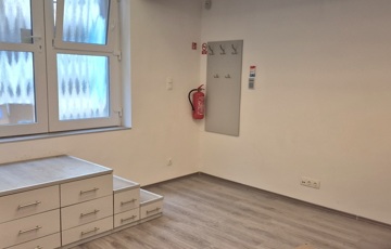 Kiadó iroda/üzlethelyiség