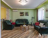 Eladó családi ház Győr 101 900 000 Ft