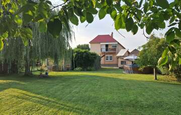 Eladó családi ház