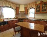 Eladó családi ház Szeged 298 000 000 Ft