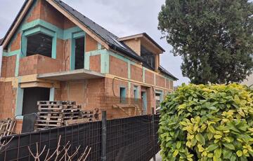 Eladó családi ház