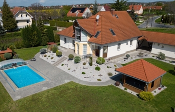 Eladó családi ház