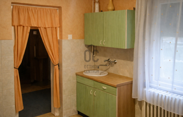 Eladó családi ház