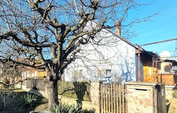 Eladó családi ház