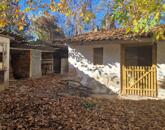 Felújítandó ház Kesztölc központjában!