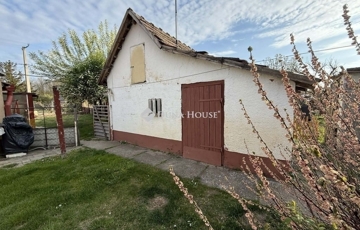 Eladó családi ház