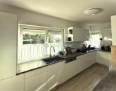 Eladó családi ház Piliscsaba 155 000 000 Ft