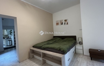 Eladó lakás