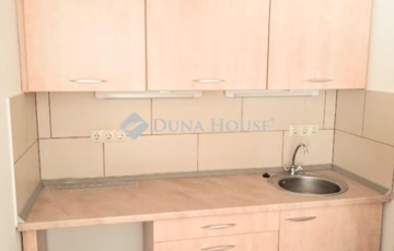 Eladó iroda/üzlethelyiség