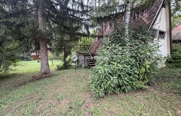 Eladó telek/földterület