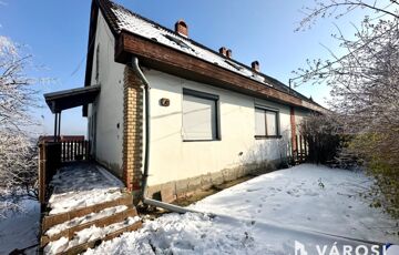 Eladó családi ház