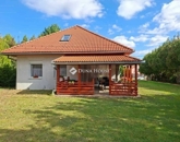 Eladó családi ház Nagykozár 104 900 000 Ft