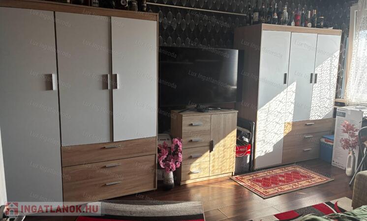 ÁRCSÖKKENÉS Eladó egy 49 m2-es, 2 szobás panellakás Dózsakertben