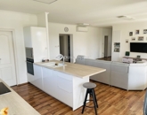 Eladó családi ház Pécs 174 900 000 Ft