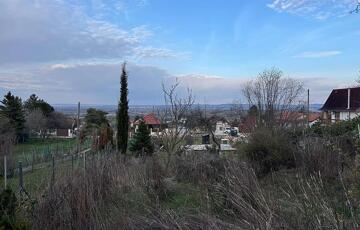 Eladó telek/földterület