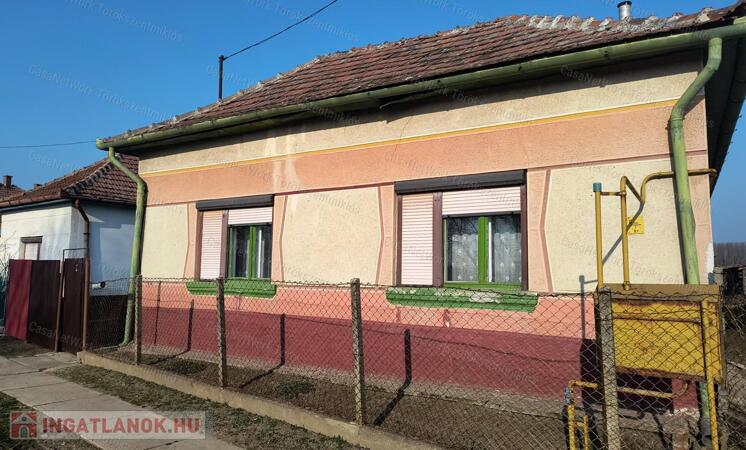 Eladó családi ház Tiszapüspökiben!