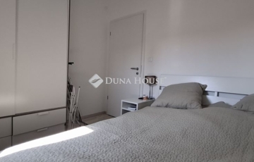 Eladó lakás